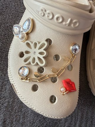 Crocs Classic Beige con Perle e Strass