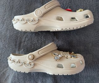 Crocs Classic Beige con Perle e Strass