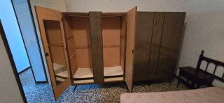 Set de dos armarios roperos de madera años 80