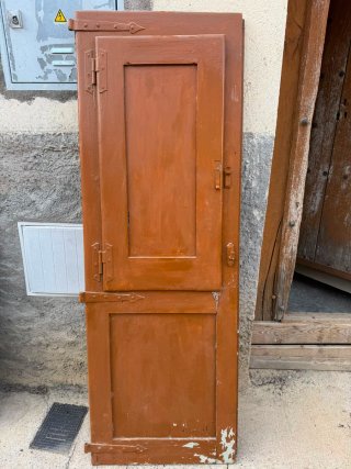 Puertas y ventanas antiguas