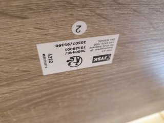 Escritorio JYSK madera y metal