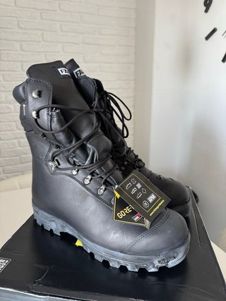 * 45 Botas FAL Frío Extremo goretex caza montaña