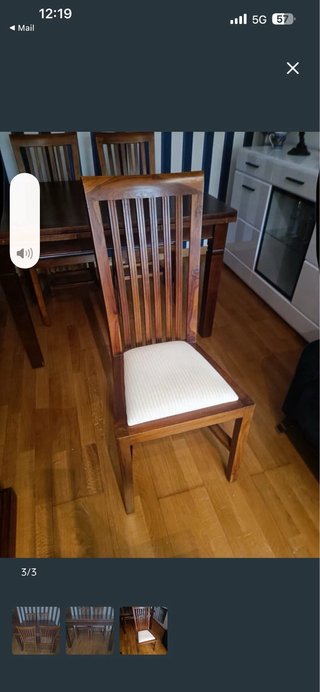 Mesa extensible y 4 sillas madera oscura