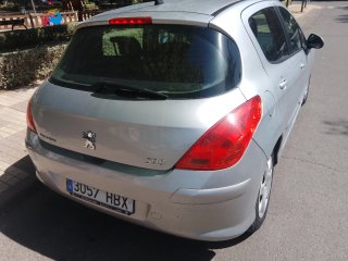 Peugeot 308 2011