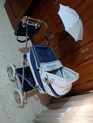 Carro Muñecas Reborn De Cuevas + Sombrilla