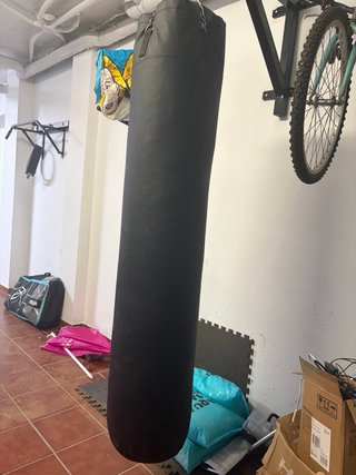 Saco Boxeo Tunturi 1.80m + Soporte Pared