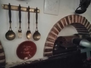 3 Cucharones y Tenedor Bronce y Madera