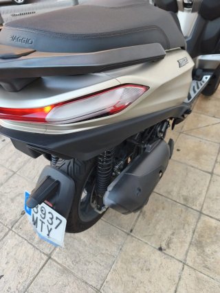 Piaggio MP3 Trike Negro/Plateado