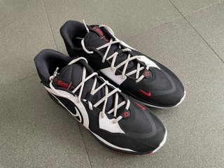 Nike Kyrie Low Talla 47.5