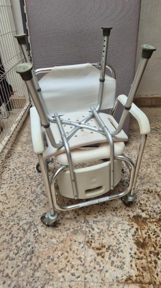 Silla de ducha con ruedas/WC + silla de ducha
