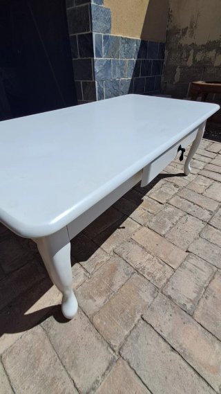 Mesa de centro clásica madera estilo Isabelino