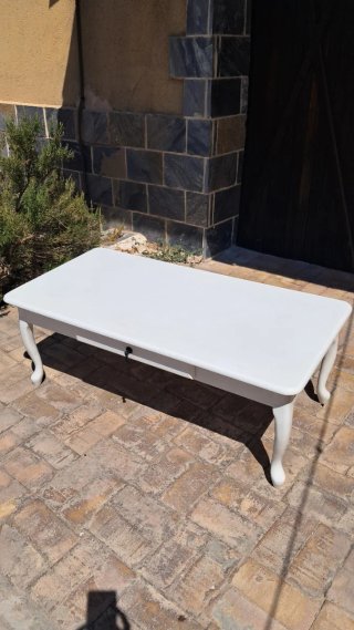 Mesa de centro clásica madera estilo Isabelino