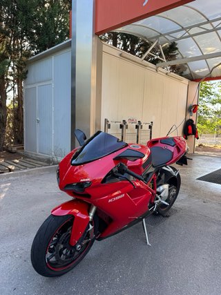 Ducati 1098 Roja
