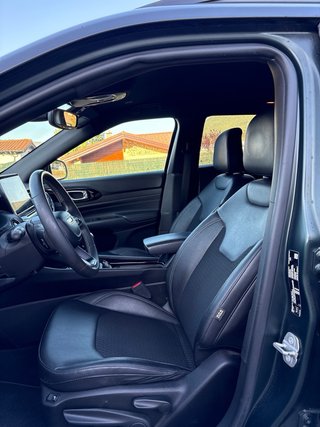 Jeep Compass 80 aniversario