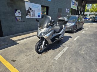 Piaggio X Evo 400 Maxi Scooter