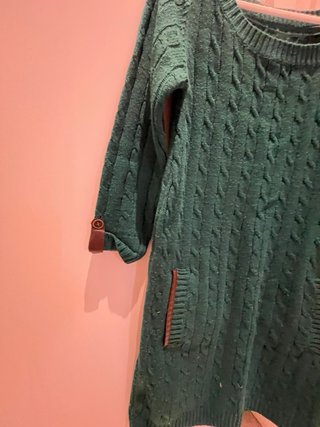 Vestido de punto verde con bolsillos