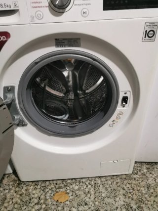Lavadora LG 8.5 kg Direct Drive Steam