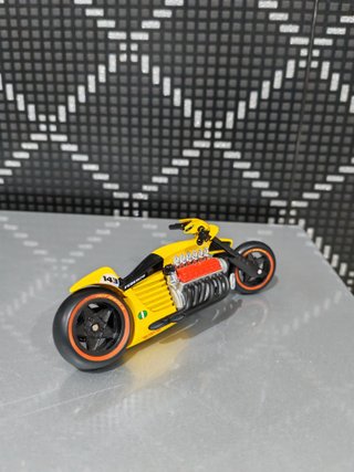 Hot Wheels Street Power Ferenzo 1:18