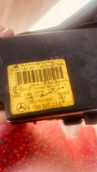 Faro delantero izquierdo Mercedes Clase A 150 2007