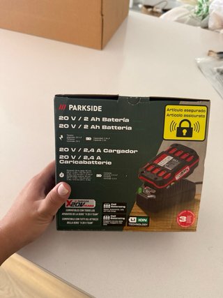 Aspirador recargable de mano
