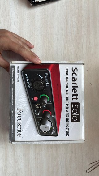 Focusrite Scarlett Solo Interfaz Audio