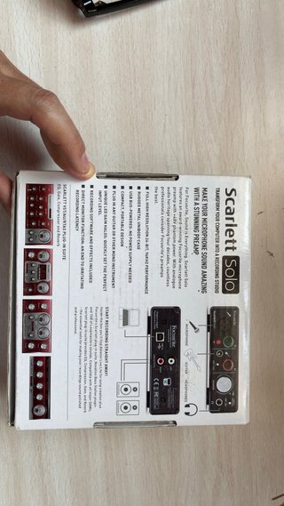 Focusrite Scarlett Solo Interfaz Audio