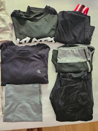 Set di abbigliamento sportivo da donna Calvin Klein Hummel...