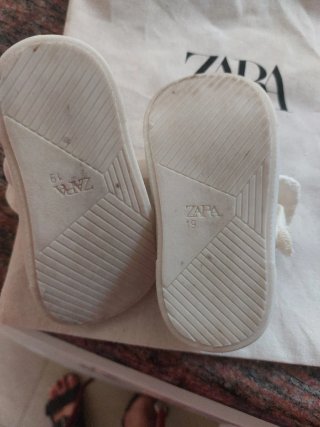 Zapatillas Zara bebé lazo