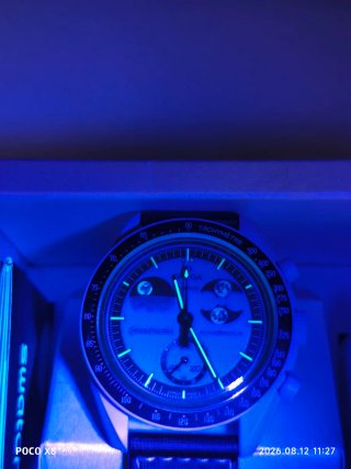 Reloj Swatch Moonswatch Mission to Earthphase