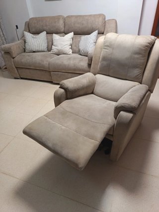 Sofá Eléctrico Extensible 2 Plazas y a juego un re