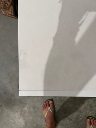 Mesitas de noche blancas con luz