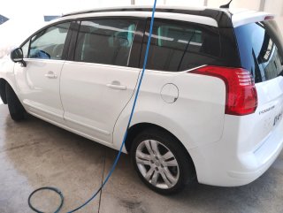 Peugeot 5008 2012