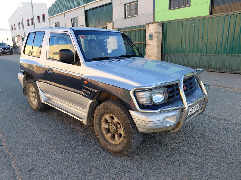 Mitsubishi Montero 3 puertas - foto 1