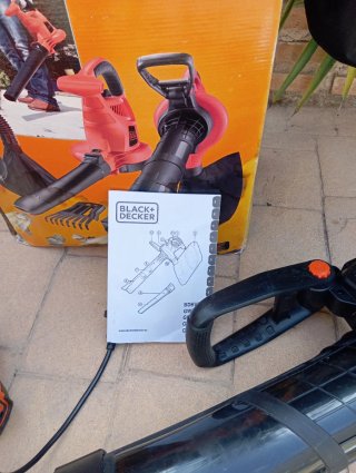 Sopladora Black+Decker 3000W
