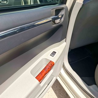 CHRYSLER 300C _ 218 cv _ 2008 _ Diesel _ Aut.