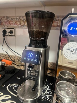 Cafetera Profesional y Molinillo Automático