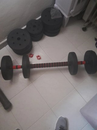 Pesas y barras para gimnasio