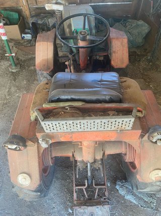 Tractor agrícola