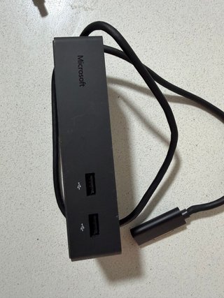 Microsoft Surface Dock Station Redmond