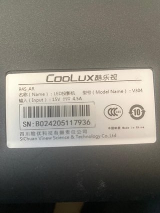 Proyector Coolux Negro y Rojo