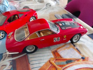Coches a escala 1:18