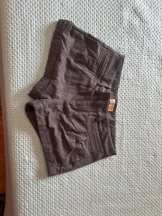 Pantalones cortos marrones