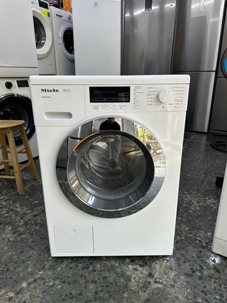 Lavadora Miele PowerWash 8KG