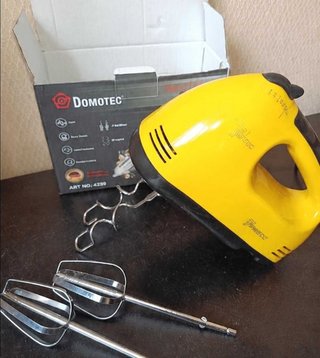 Batidora de cocina Domotec amarilla