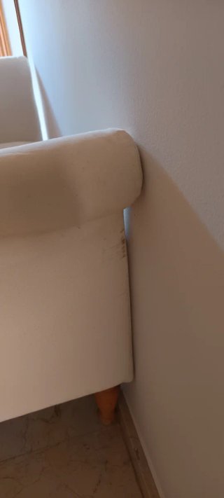 Banco crema para pie de cama o recibidor