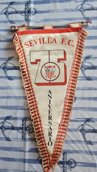 Lote productos Sevilla FC