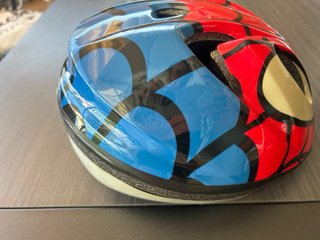 Casco Spiderman niño