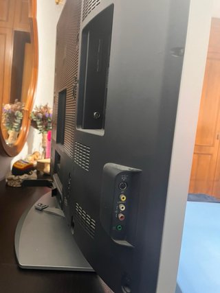 Televisión plana Sony Bravia 40'' (NO SmartTV)