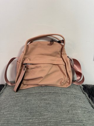 Mochila juvenil rosa para mujer