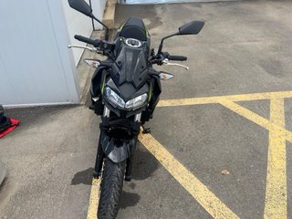 Kawasaki Z650 Naked Negra y Verde